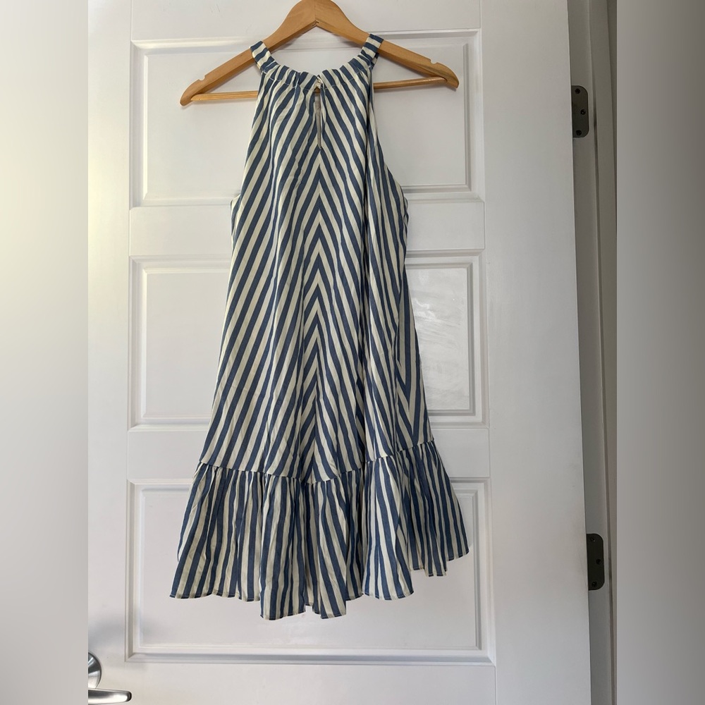 Adorable NWT Blue and White, Drop Waist Cotton Striped Halter Dress. M. - Picture 13 of 16
